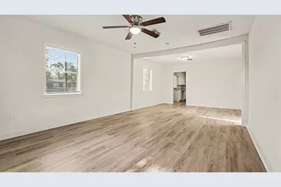 654 Ridge Drive, Crosby, TX 77532 - Photo 3