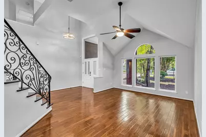 54 Sky Terrace Place, The Woodlands, TX 77381 - Photo 5