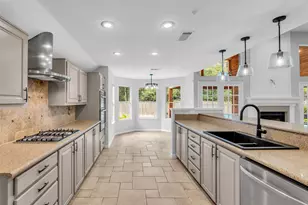 54 Sky Terrace Pl, The Woodlands, TX 77381 - Photo 9