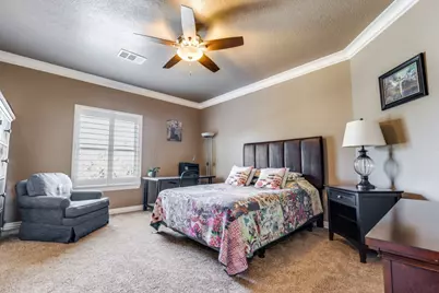 4 Island Green Court, Kingwood, TX 77339 - Photo 31