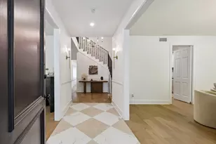 7528 Chevy Chase Dr, Houston, TX 77063 - Photo 3