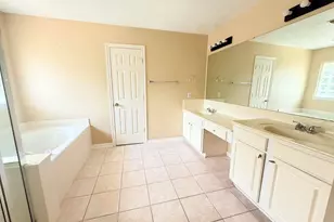 14910 White Forge Ln, Sugar Land, TX 77489 - Photo 13