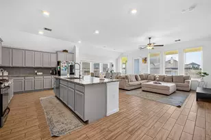 4441 Jessamine Creek Trl, Rosharon, TX 77583 - Photo 9