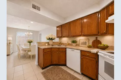 10555 Turtlewood Court #210, Houston, TX 77072 - Photo 7