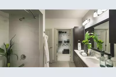 7100 Old Katy Road #6104, Houston, TX 77024 - Photo 5