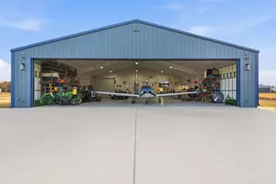 369 Air Park Dr, Livingston, TX 77351 - Photo 35