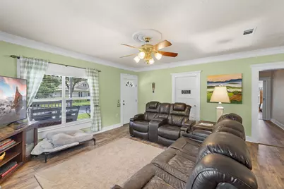 410 N Cochran Street, Bellville, TX 77418 - Photo 13