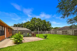 2955 County Rd 855C, Alvin, TX 77511 - Photo 41