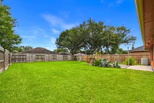 2955 County Rd 855C, Alvin, TX 77511 - Photo 37