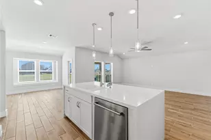 207 Orchard Laurel Dr, Alvin, TX 77511 - Photo 11