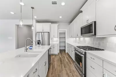 207 Orchard Laurel Drive, Alvin, TX 77511 - Photo 9