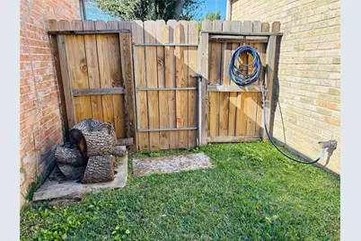 2207 Cottonwood Court, Missouri City, TX 77459 - Photo 17