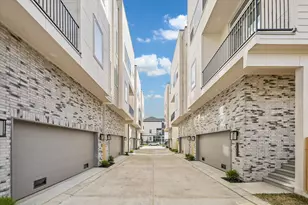 1403 W 21st St, Houston, TX 77008 - Photo 1