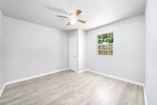 1309 Jefferson St, Baytown, TX 77520 - Photo 7