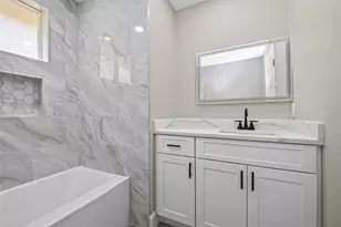 14814 McLeod Dr, Houston, TX 77060 - Photo 15