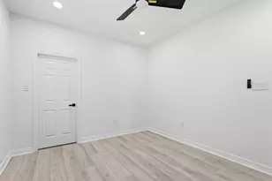 6037 S Acres Dr, Houston, TX 77048 - Photo 27