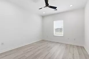 6037 S Acres Dr, Houston, TX 77048 - Photo 23