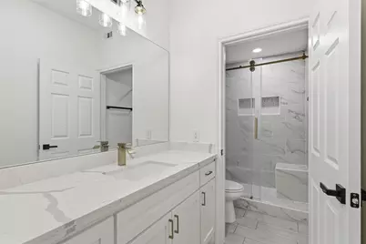 6037 S Acres Drive, Houston, TX 77048 - Photo 13