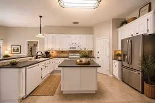 7606 Augusta Ln, Rosharon, TX 77583 - Photo 11