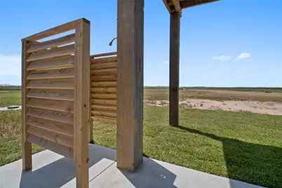 2031 Bluewater Hwy, Surfside Beach, TX 77541 - Photo 17