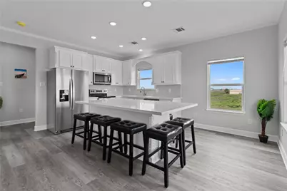 2031 Bluewater Hwy, Surfside Beach, TX 77541 - Photo 5