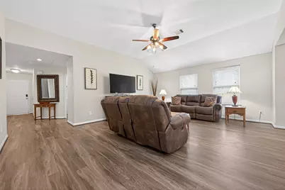 166 Cobblestone Lane, Cleveland, TX 77327 - Photo 5