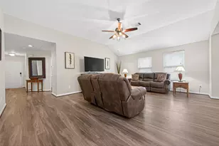 166 Cobblestone Ln, Cleveland, TX 77327 - Photo 5