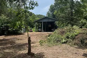 260 Bayou Dr, Rose Hill Acres, TX 77657 - Photo 5