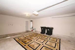 3423 Hidden Creek Dr, Sugar Land, TX 77479 - Photo 33