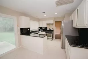 3423 Hidden Creek Dr, Sugar Land, TX 77479 - Photo 13