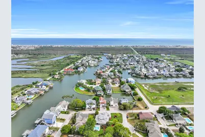 3934 Tres Drive, Galveston, TX 77554 - Photo 47