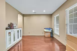 3934 Tres Dr, Galveston, TX 77554 - Photo 5