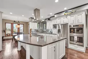 3934 Tres Dr, Galveston, TX 77554 - Photo 11