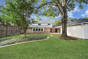 10806 Olympia Dr, Houston, TX 77042 - Photo 47