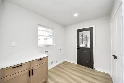 10806 Olympia Drive, Houston, TX 77042 - Photo 21