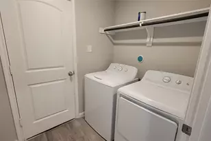 15027 Sorrento Bay Ct, Willis, TX 77318 - Photo 9