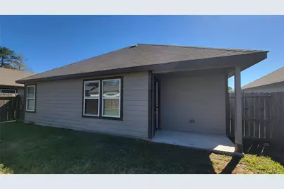 15027 Sorrento Bay Court, Willis, TX 77318 - Photo 11