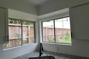 910 Oak St, Houston, TX 77018 - Photo 3