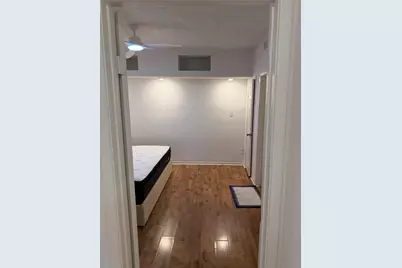 10855 Meadowglen Lane #808, Houston, TX 77042 - Photo 9