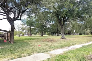 7154 Woodland W Dr, Houston, TX 77040 - Photo 25