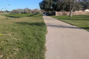 7154 Woodland W Dr, Houston, TX 77040 - Photo 35