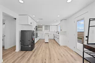 4123 Conn St, Port Bolivar, TX 77650 - Photo 7