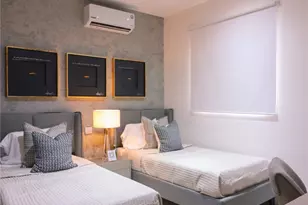 123 Av Huayacan Ave, Deer Park, CO 77536 - Photo 5