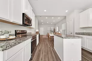 12789 Royal W Dr, Conroe, TX 77303 - Photo 11