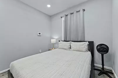 412 Drew St #1, Houston, TX 77006 - Photo 11