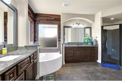 1110 Parkers Creek Lane, Friendswood, TX 77546 - Photo 23