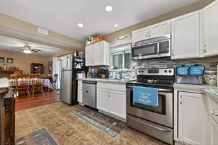 213 Meadow Lake Dr, Trinity, TX 75862 - Photo 13