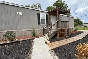 2243 County Rd 130, Pearland, TX 77581 - Photo 1