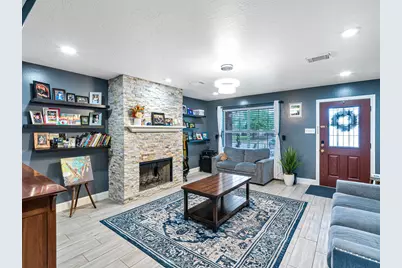 14603 Alannah Lagoon Court, Houston, TX 77083 - Photo 9