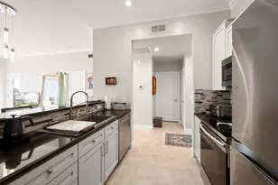 1900 Genesee St, Houston, TX 77006 - Photo 7